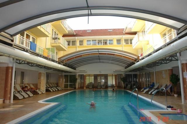 Lilla Wellnessapartman Zalakaros Zewnętrze zdjęcie